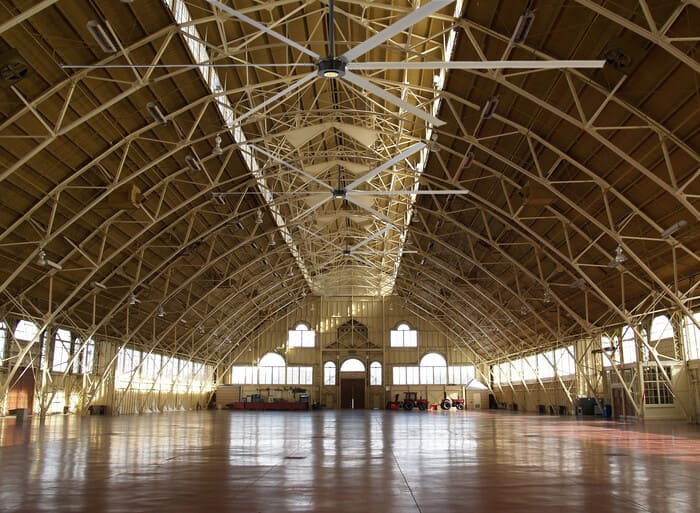 HVLSファンで倉庫を変革