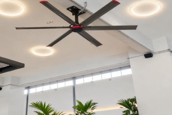 HVLSファンのためのスペインのブルーオーシャン戦略